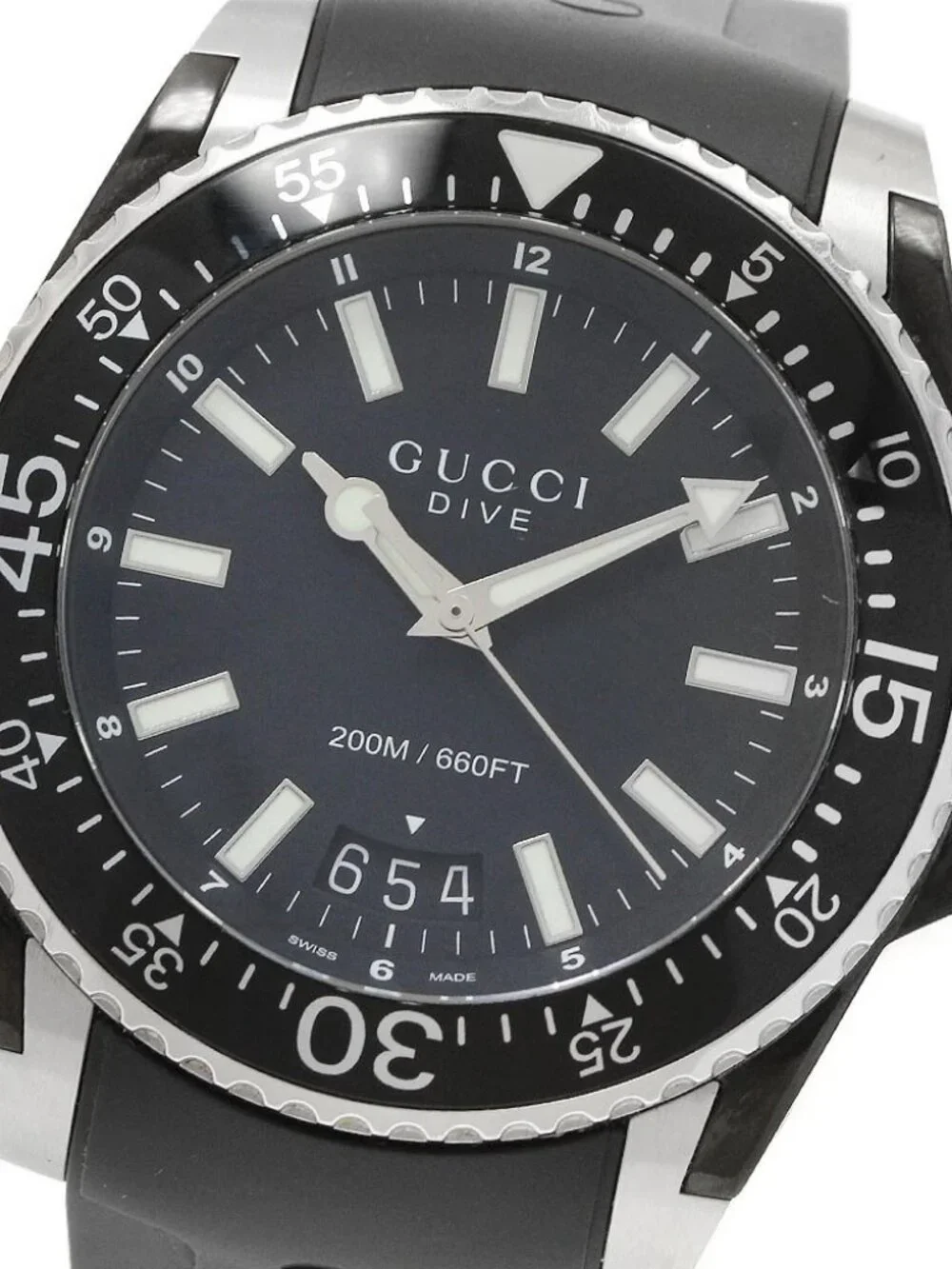 GUCCI Dive 136.2/YA136204B Date black Dial Quartz Men's Watch
